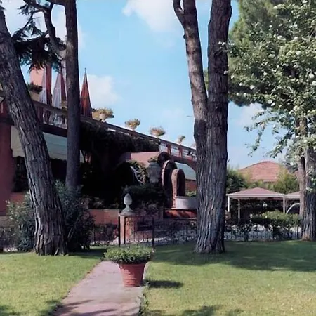 Quadrifoglio Eur Hotel