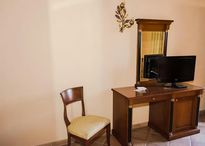 Quadrifoglio Eur Szálloda 3*