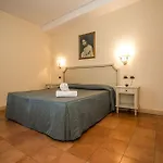فندق Quadrifoglio Eur 3*