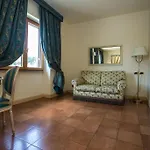 فندق Quadrifoglio Eur 3*